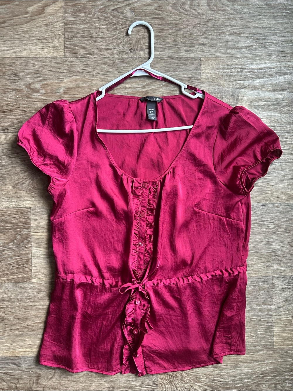 H&M Magenta Pink Satin Babydoll Blouse Cap Sleeve Peplum Ruffle Top Size 10